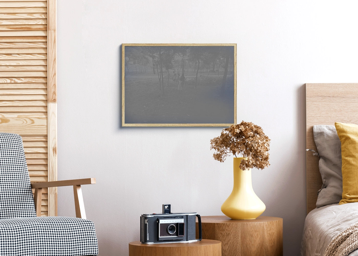 Arkin Lexi B. Vipinoso - Walking Through The Forest - Print Poster DinA3 frame oak- Project Street Photography