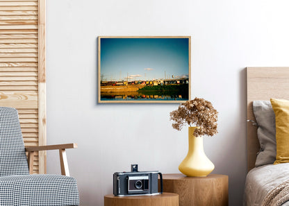 artmeetseducation_Kim_Tyrone_Sina_ZOB_print_poster_dina3_frame_oak.webp